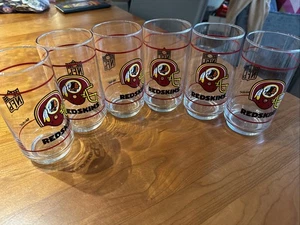 SET DI 6! Bicchieri da bere Washington Redskins NFL Football Mobil anni 80 - Foto 1 di 3