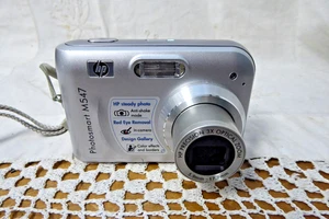HP Photosmart M547 6.2MP Compact Digital Camera Silver Retro Tested Working - Picture 1 of 10