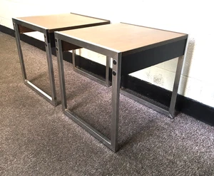 Par de mesas auxiliares cubo modernas vintage años 60 mediados de siglo madera cromada grano - Imagen 1 de 13