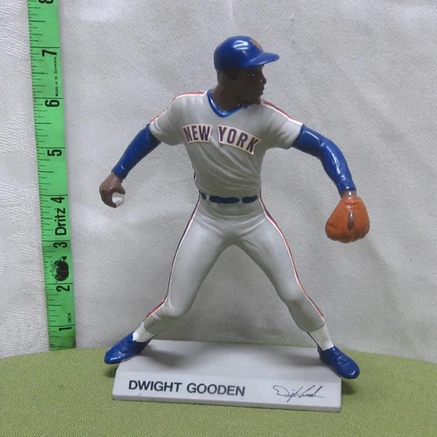 DWIGHT GOODEN figure New York Mets baseball Superstar Statues 1988 pitcher Doc Cover