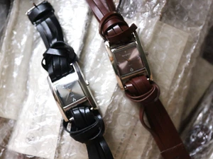 RESTPOSTEN UHREN 50 TOLLE Damen Uhren Armbanduhren Bergmann schwarz & braun NEU - Bild 1 von 5