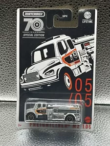 Matchbox 70 anni edizione speciale Freightliner M2 106 - Foto 1 di 2