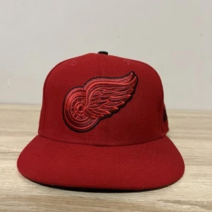 Detroit Red Wings NHL New Era 59FIFTY Hat Cap Red Fitted Size 7 1/8 Hockey - Picture 1 of 8