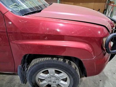 2006 Ridgeline Right Passenger Side Fender Color: Red R94 Foto 1 de 4