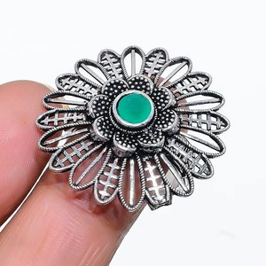 Emerald Simulated Gemstone Handmade 925 Sterling Silver Jewelry Ring Size 7.5 - Picture 1 of 5