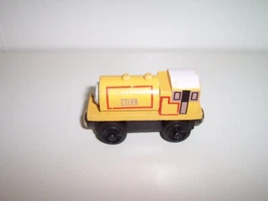 Thomas Wooden Train Bill Flat Magnets Undated Wheels - Picture 1 of 5