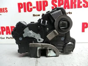 DAIHATSU SIRION 2004-2011 O/S DRIVERS FRONT DOOR LOCK ASSEMBLY 319690 - Picture 1 of 3