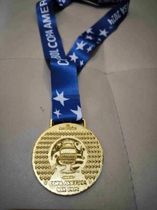 Copa América 2024 Fútbol Medalla de Oro Ganador Argentina - Imagen 1 de 2