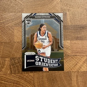 2024-25 Panini NIL Prizm Student Orientation #SO-1 Sarah Strong UCONN - Bild 1 von 2