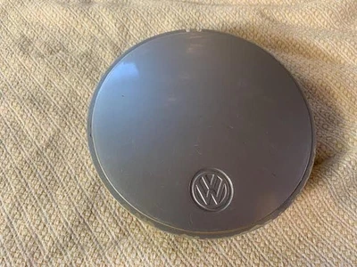 OEM VW Volkswagen Jetta Passat Cabriolet Golf Silver Wheel Rim Center Cap - Image 1 of 3