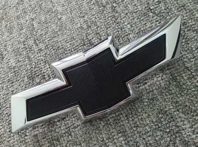 Emblema de parrilla delantera negra OEM P23384200 para Chevrolet Malibu 2016~2025 9ª generación Foto 1 de 4