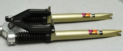 ROCK SHOX MAG 10 Suspension Fork, 26" Vintage MTB, 1 1/8" Threadless x 228mm - Image 1 of 4