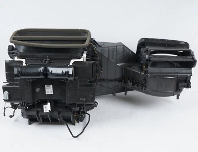 Радиатор сердечника отопителя ОВК 2010 - 2020 Bentley Mulsanne - Изображение 1 из 4