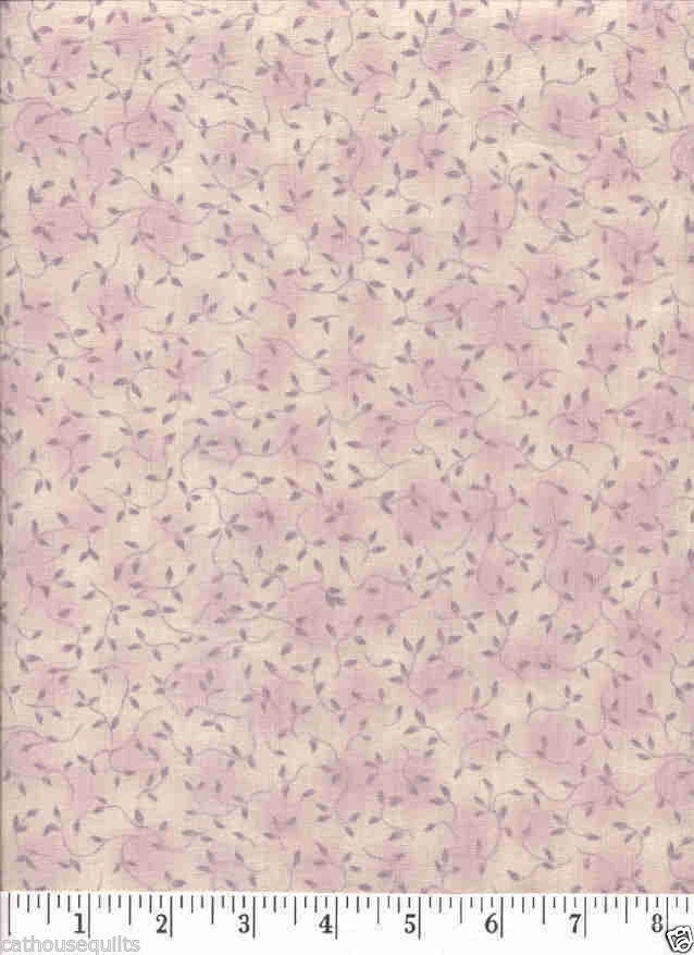 Tela de edredón pequeña floral rosa Harmony - media yarda Foto 1 de 1