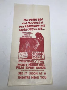 Promoción de la película Mark of the Devil, bolsa de vómito (1ª película clasificación V) 1970 casi nueva - Imagen 1 de 3