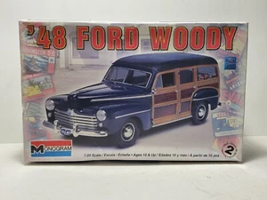Monogram 1948 '48 Ford Panel Woody Wagon Plastic Model Car Kit 1:25 Scale 4282 - Picture 1 of 9