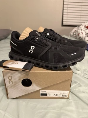 On Cloud 6 Women’s Athletic Running Shoes - Black/Black - Size: 7.5 - Image 1 of 4