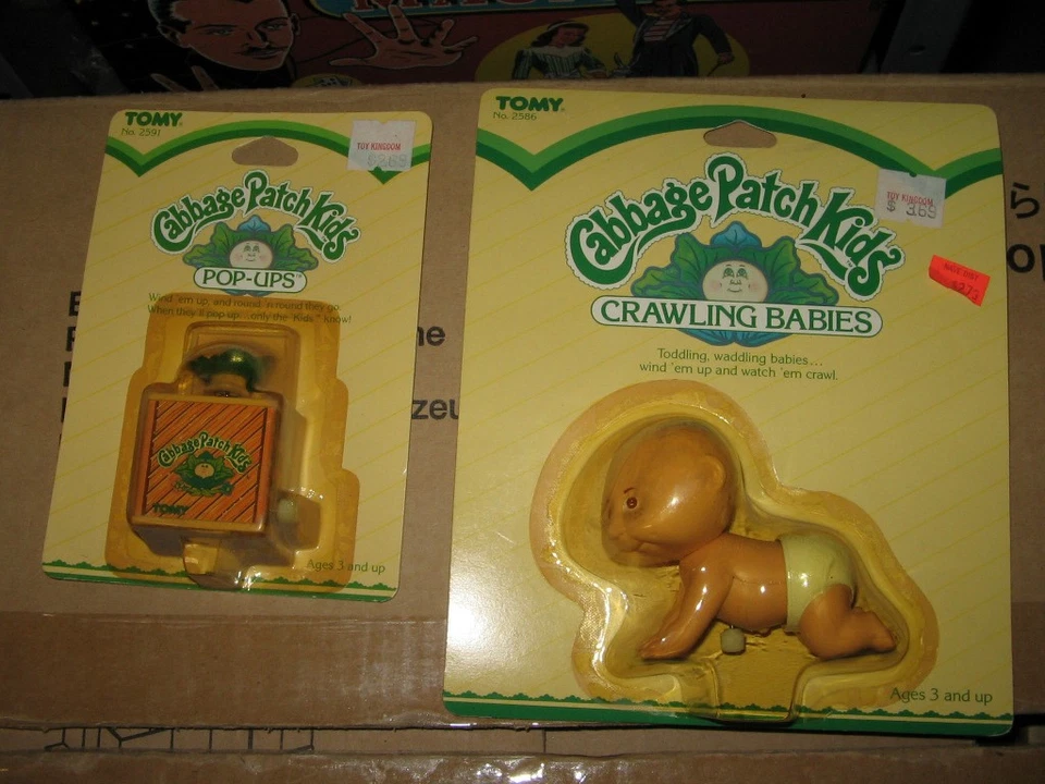 CABBAGE PATCH KIDS 1983 TOMY perilla blanca MOC JACK IN THE BOX cuerda (2 ejemplos) Foto 1 de 1