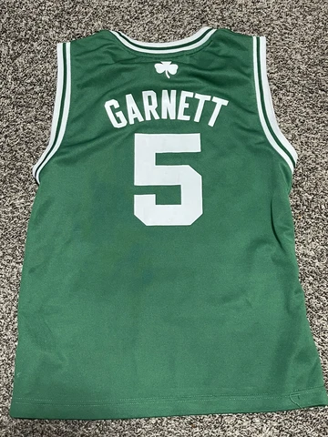 Adidas NBA Youth Boston Celtics Kevin Garnett Swingman Jersey Size Medium Green Cover