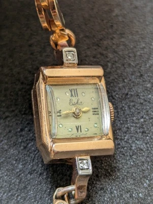 Reloj Eska Vintage Oro 14K Funciona y Cuerda Excelente Estado Con 2 Diamantes Foto 1 de 4