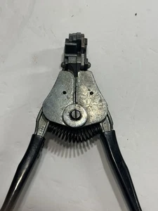 Vintage Ideal Industries L-5217 Stripmaster Wire Strippers - Made In USA - Picture 1 of 5