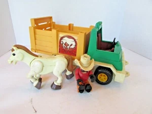 1979 FISHER PRICE #330 HUSKY HELPERS RODEO TRUCK 10,25"L CAVALLO E COWBOY L17 - Foto 1 di 11