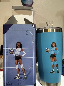 UNC Voleibol Femenino #21 Jackie Taylor NIL Fanbox Acero Inoxidable Taza Aislada -NUEVO EN CAJA - Imagen 1 de 6