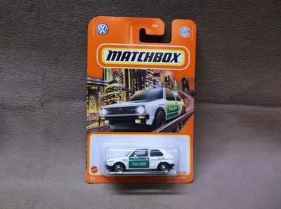 MATCHBOX 2021 #33 BLANCO 76 VOLKSWAGEN GOLF MK1 GTI 1976 VW COCHE DE POLICÍA CONEJO Foto 1 de 3