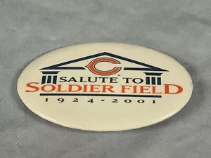 "Botón trasero vintage de los osos de Chicago Salute to Soldier Field 1924-2001 2 3/4" - Imagen 1 de 2