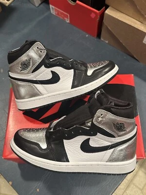 Size 6W - Women’s Air Jordan 1 High OG Metallic Silver Toe CD0461-001 - Image 1 of 4