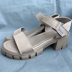 Mia Platform Chunky Lug Sole Ankle Strap Sandals Stone Gray Size 8 Shoes