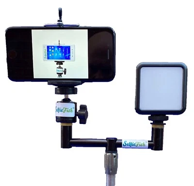 SELFIE FISH Selfie Fisch zum Mitnehmen zum Angeln, inkl. Buzz Bar, LED LGT, Smartphone-Halter, Schläger