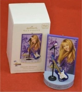 NIB 2008 HALLMARK KEEPSAKE ORNAMENT HANNAH MONTANA DISNEY CHANNEL MAGIC SOUND - Picture 1 of 1