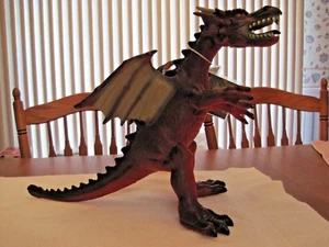 ANIMAL PLANET GIANT VINYL FOAM DRAGON TOYS R US--NEW WITH TAGS - Picture 1 of 12