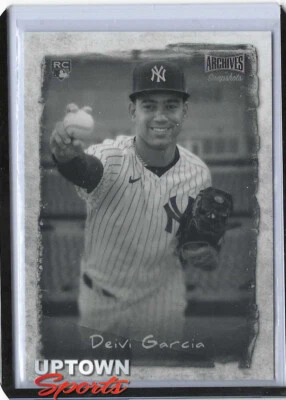 DEIVI GARCIA 2021 Topps Archives Snapshots Tintype Titans TT-KA B&W #26/50 SP RC - Image 1 of 2