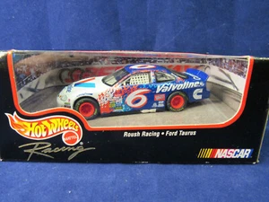 Mark Martin #6 1998 Hot Wheels Racing Valvoline NASCAR 1/43 Stock Car NOS B20 - Picture 1 of 5