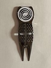 Crosshairs Divot Tool & Odyssey The #1 Putter On Tour 1" Coin Style Golf Marker