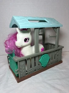 Gi-Go Pony Toy With Stable - Picture 1 of 8