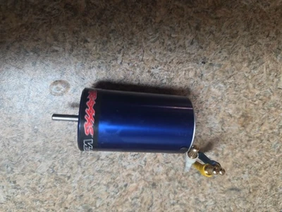 Motor sin escobillas Traxxas Velineon VXL A24003646 3,3 VXL 4 polos Foto 1 de 4