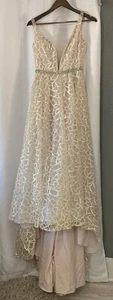 Abito da sposa taglia 6 personalizzato adatto per una donna di 5 piedi 2 pollici **difetti minori** - Foto 1 di 24