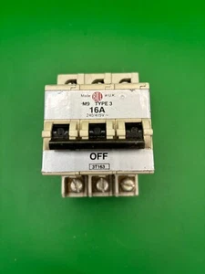 Bill 3T163 16A tipo 3 M9 3 fases MCB - Imagen 1 de 4
