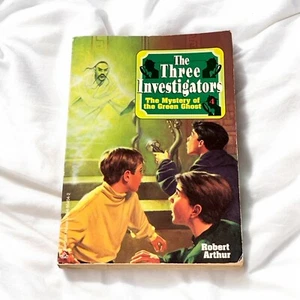 Alfred Hitchcock Three Investigators Mystery of the Green Ghost Robert Arthur - Imagen 1 de 6