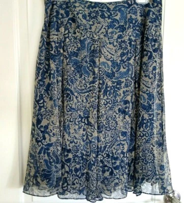 CHARTER CLUB petite Casual Skirt  multicolor 100% Silk, size 8P - Image 1 of 4