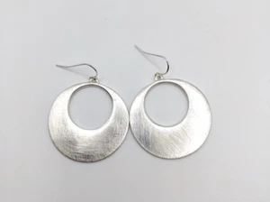 Silver Finished Brushed Circle Hook Dangle Earrings K - Picture 1 of 4