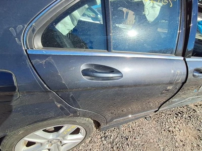 Used Rear Right Door Assembly Rear Side fits: 2010 Mercedes-benz Mercedes c-clas Foto 1 de 4