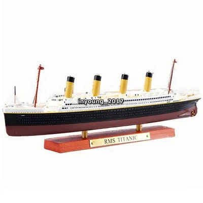 1:1250 RMS Titanic Model Diecast Cruise Ship Model Sailboat Decor Collection - Image 1 of 4