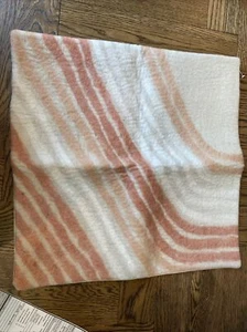 Felt Radiating Corner Pillow Cover Sample West Elm Almost Apricot New 20” X 20” - Picture 1 of 9