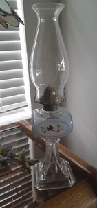 EAPG US Glas viktorianische klare Kristall handbemalt dekorierte Öllampe - Bild 1 von 2