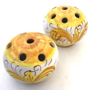 De Colección Par de Jarrones Italianos de Cerámica Flor Rana Pintados a Mano Amarillo Floral Italia VB - Imagen 1 de 9