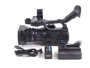 SONY PMW-200 XDCAM HD422 Video Camcorder - ONLY 13 Hours - Picture 1 of 8